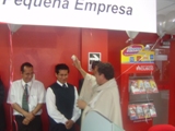 02-dando-bendicion-caja-cusco