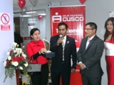 06-entrega-de-premio-a-caja-cusco