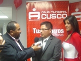 12-entrevistando-al-administrador-caja-cusco